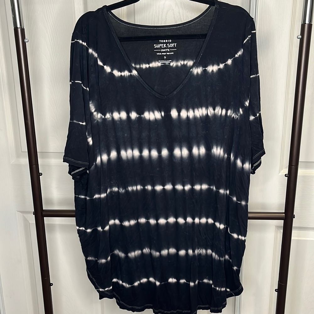 Torrid Tye dye tunic tee size 4x